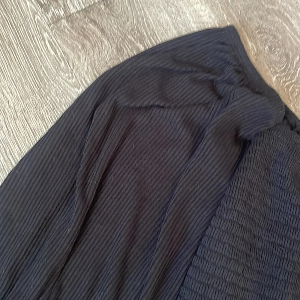 Anthropologie black size medium Smocked Crop Top blouse shirt - Picture 3 of 8